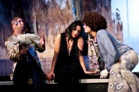 VISUL UNEI NOPŢI DE VARĂ